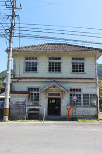 201906_大正レトロな旧平田郵便局外観。正面。