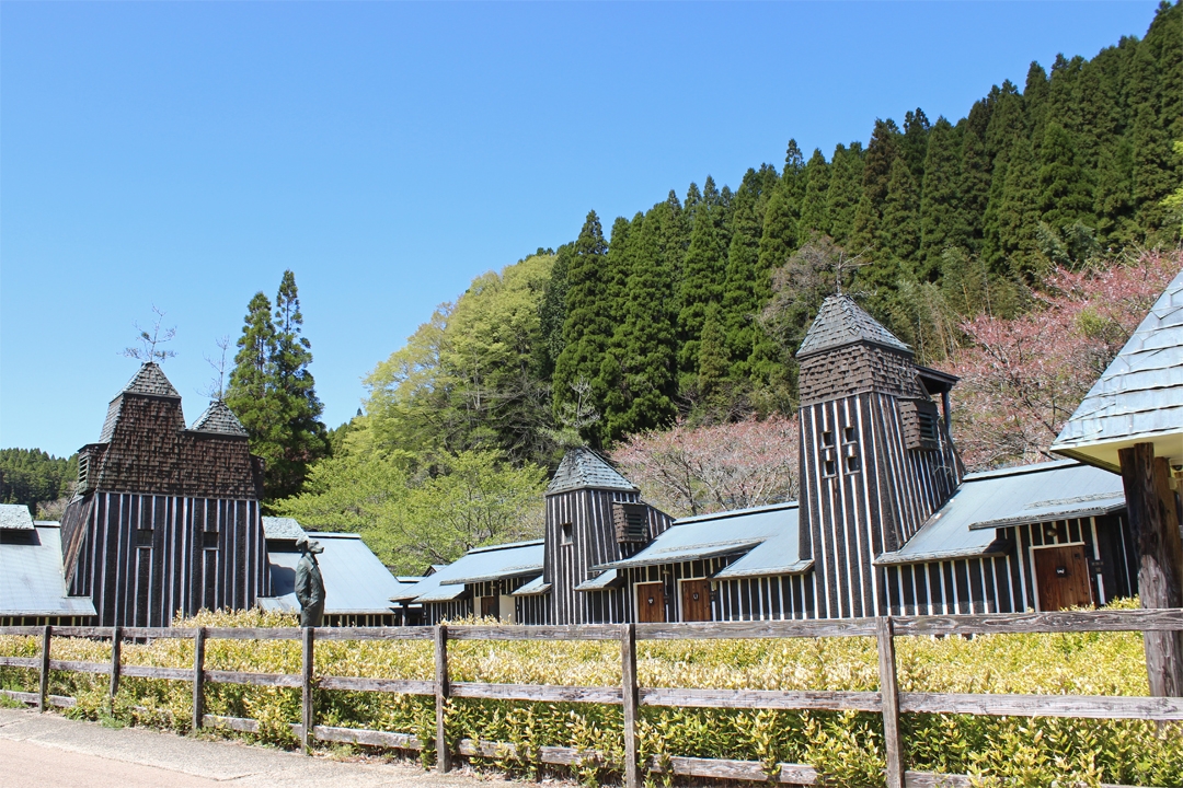 202304_ラムネ温泉棟と家族湯棟