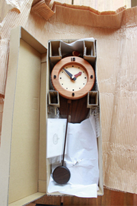 時と小鳥の時計。包装